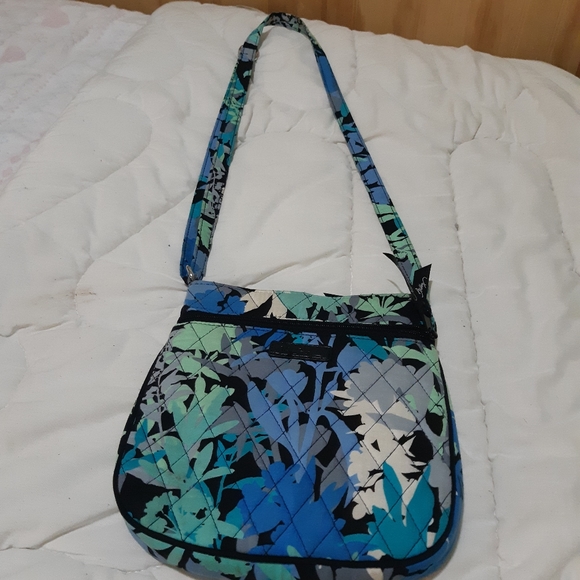Vera Bradley small crossbody bag - Picture 1 of 6